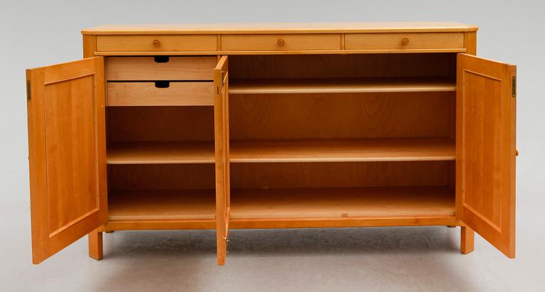 SIDEBOARD, Carl Malmsten, Waggeryds, 1900-talets andra hälft.