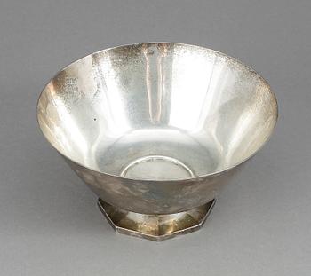 SKÅL, silver, CFG Stockholm 1954. Vikt 328,7 g.