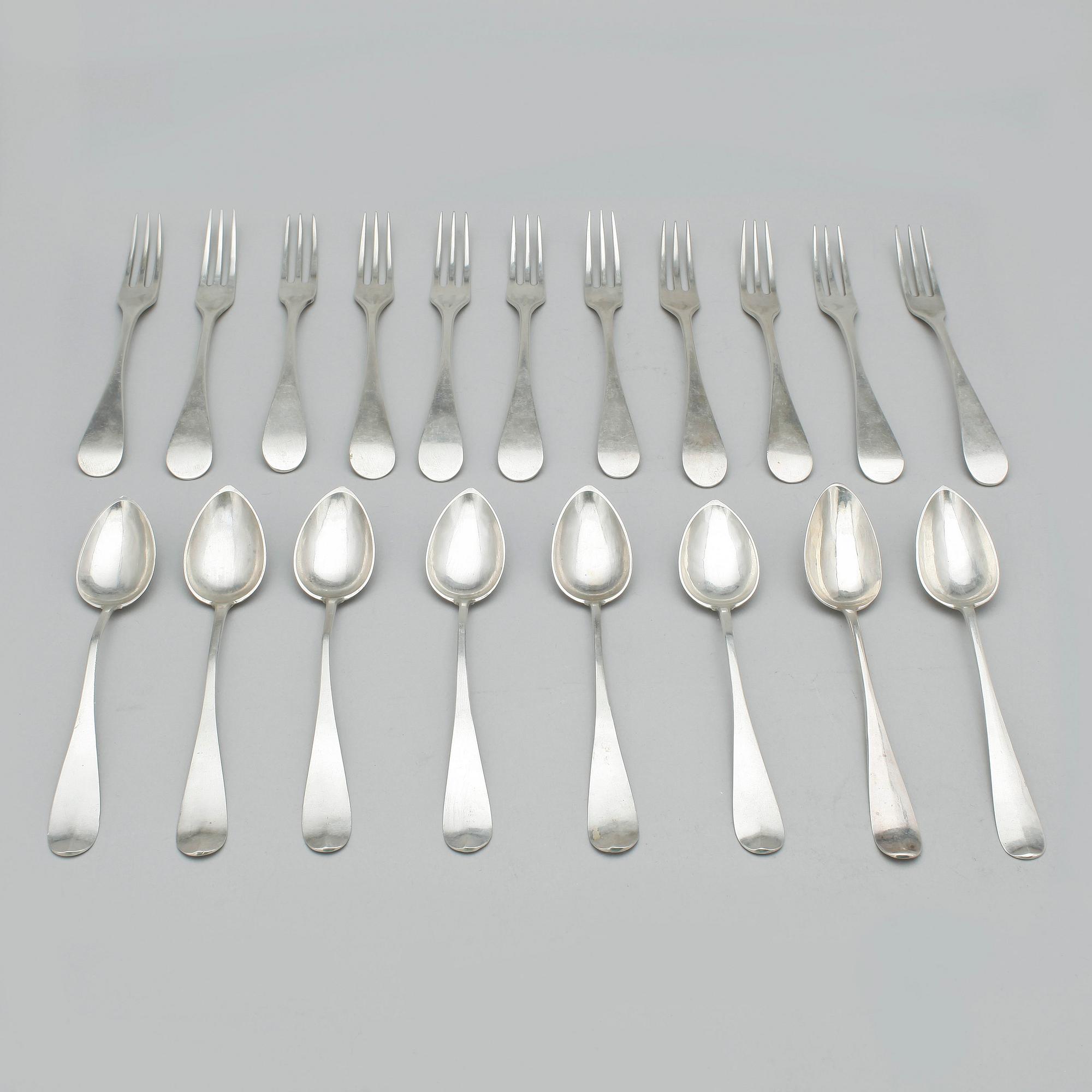 PARTI BESTICK, 19 delar, silver, bla Christian Naebo, Köpenhamn, 1800-tal. Totalt ca 480 gram.