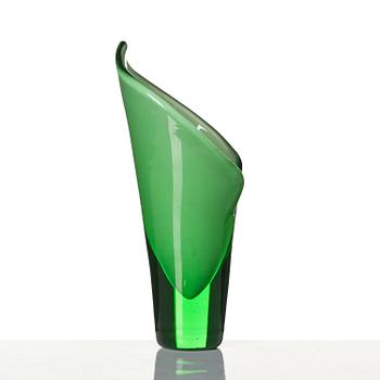 Gunnel Nyman, a "Calla" glass vase, Riihimäen Lasi Oy, Finland.