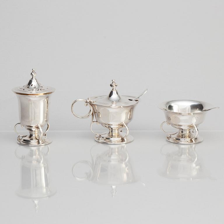 Josiah Williams & Co, bordsuppsättning, 8 delar, silver, London 1904.