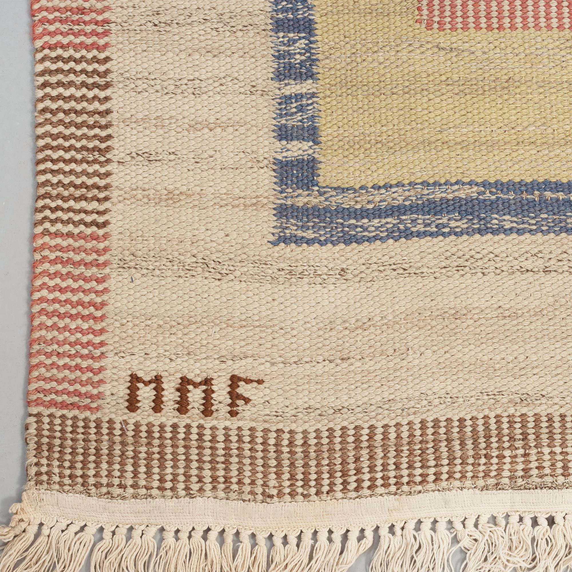 CARPET. "Ljusa bårdmattan". Flate weave. 220,5 x 126 cm. Signed MMF.