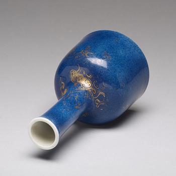 A powder blue vase, Qing dynasty, 18th Century.