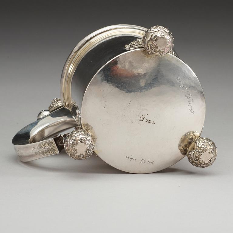 A Swedish 18th century parcel-gilt tankard, makers mark of Niclas Warneck, Karlstad 1741.