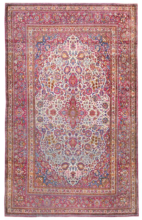 SEMI-ANTIQUE SILK KASHAN. 309 x 204 cm.