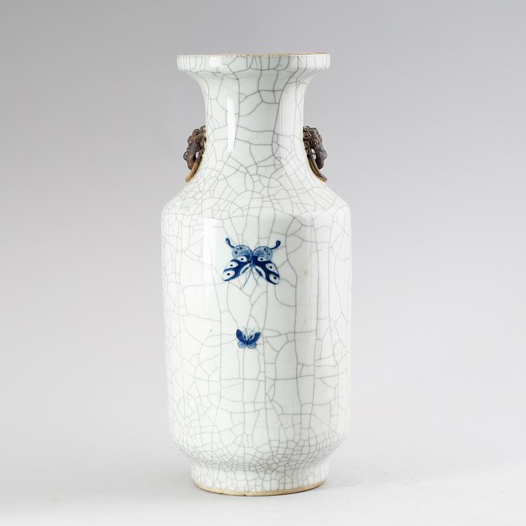 VAS, porslin, Kina, 1800-/1900-tal.