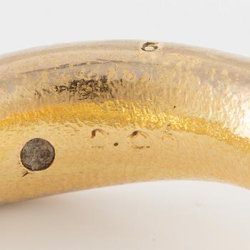 Ole Lynggaard, "Love ring", 18K gold with brilliant-cut diamonds.