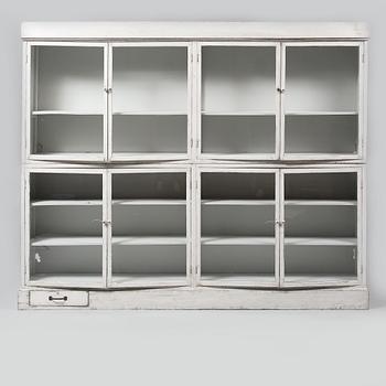 VITRINSKÅP, modern tillverkning.