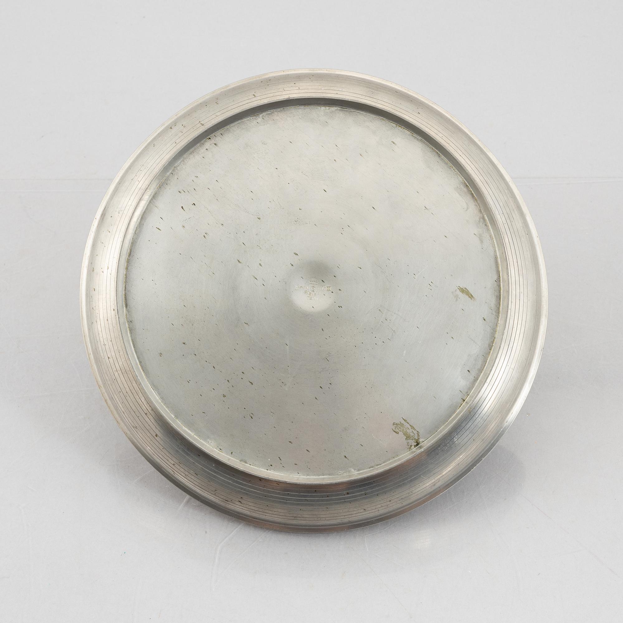 Sylvia Stave, tillskriven, skål, modell "5346", C.G. Hallberg, Stockholm, 1931.