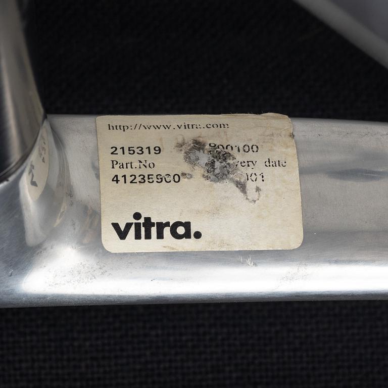Charles & Ray Eames, office chair, "EA 105", Vitra.