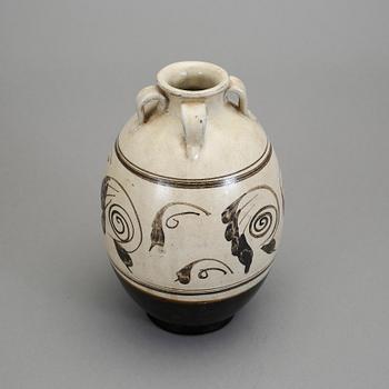 URNA, lergods, Kina, 1900-tal.