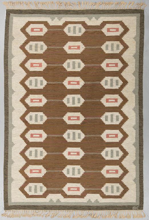 MATTA, rölakan, ca 247 x 164,5 cm, otydlig signatur. Sverige omkring 1900-talets mitt.