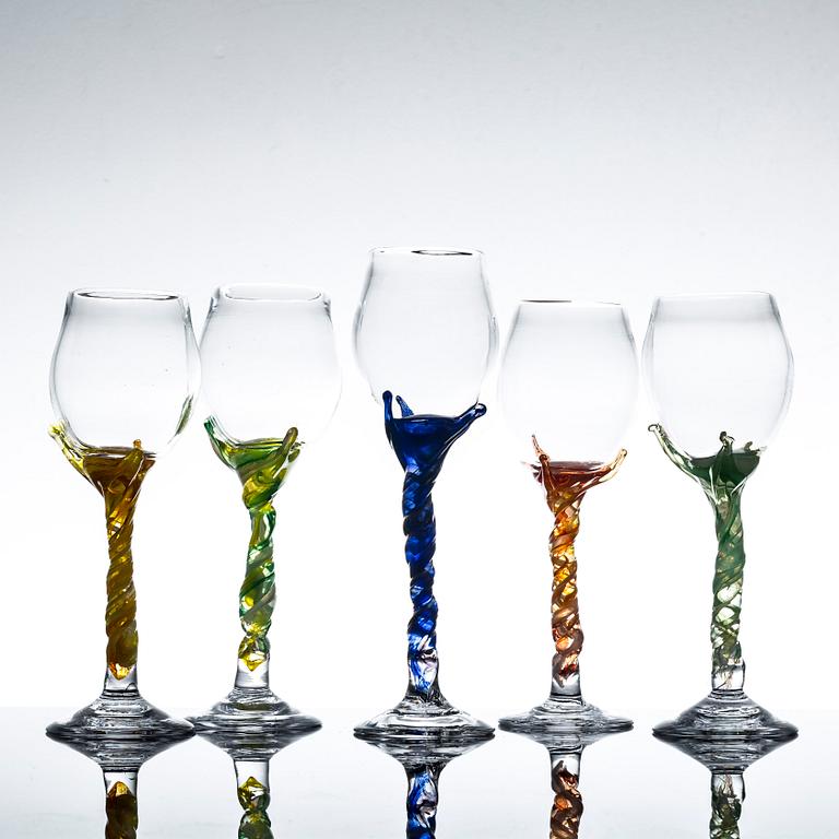 VINGLAS, 5 st. Rikke Bruzelius, Glasseriet, Danmark.