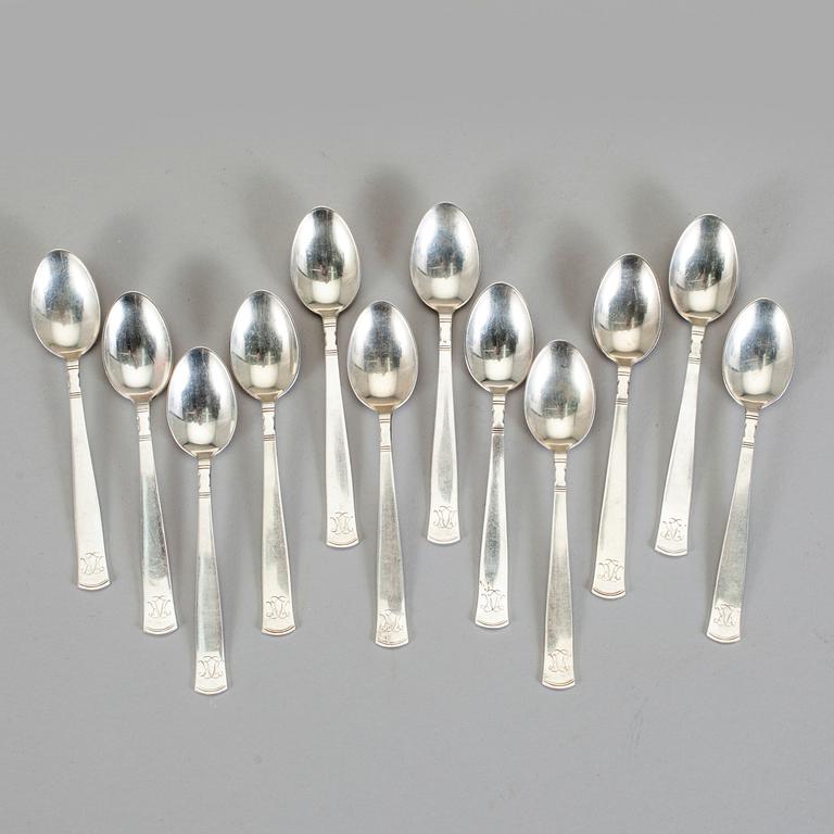 KAFFESKEDAR, 12 st, silver GAB, Stockholm 1941-1942. Total vikt ca 137 g.