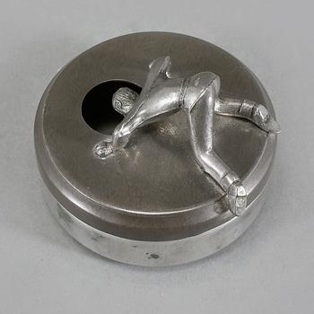 MANSCHETTKNAPPSASK, tenn och vitmetall, "Originell", Widerholm & Dahlberg, Eskilstuna, 1930-/40-tal.