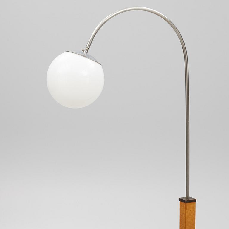 Sidobord med lampa, 1930/40-tal.