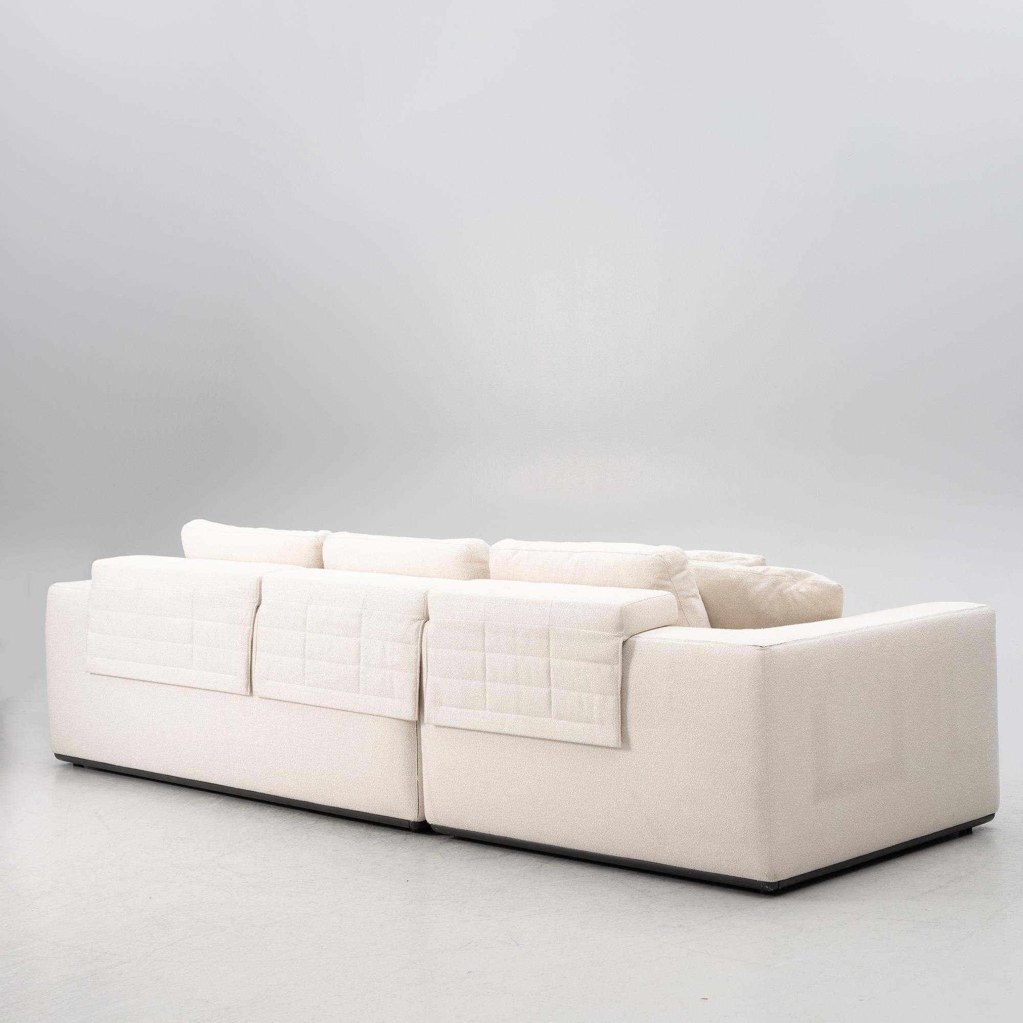 Hannes Wettstein, sofa, "Turner", Molteni, Italy.