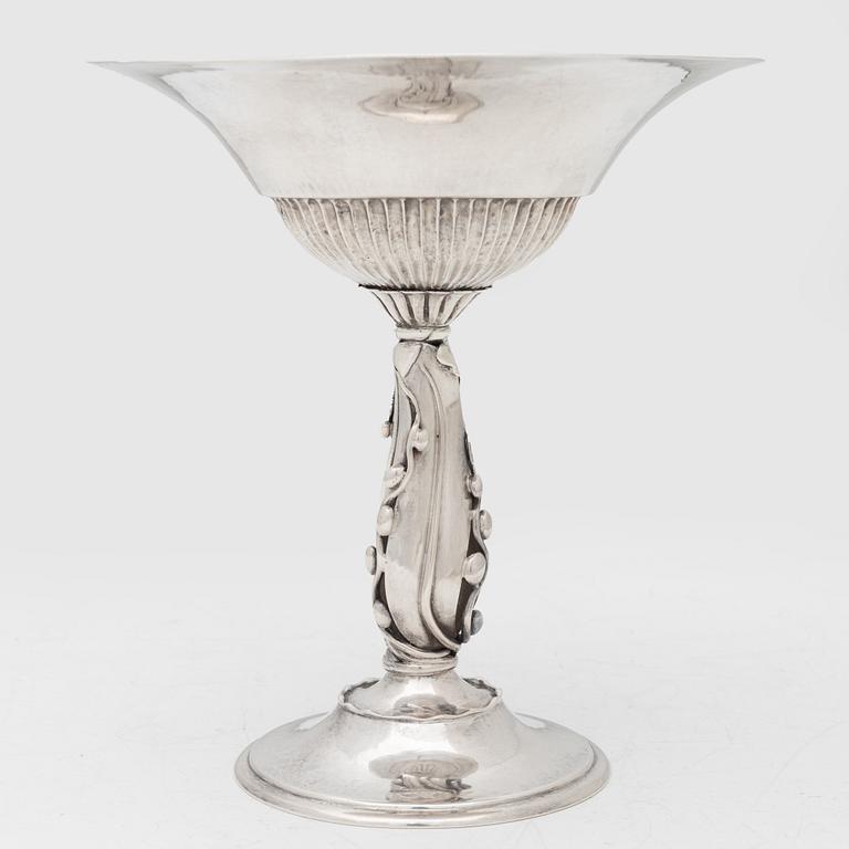 Footed bowl, silver, 20th century.