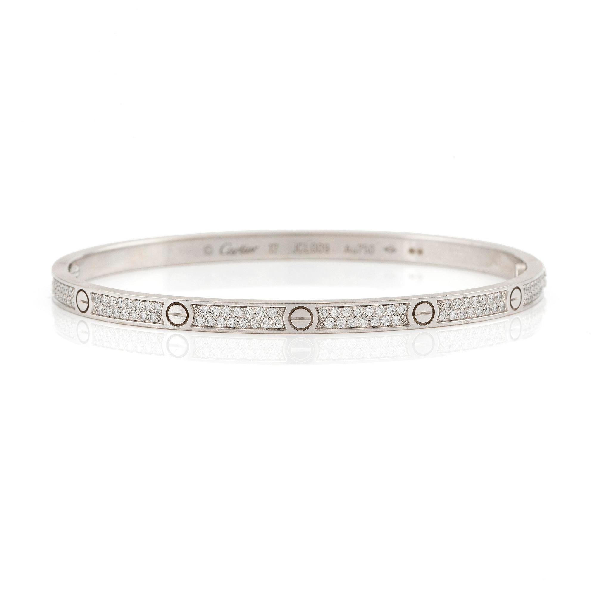 Cartier armband "Love", liten modell, 18K vitguld med runda briljantslipade diamanter.