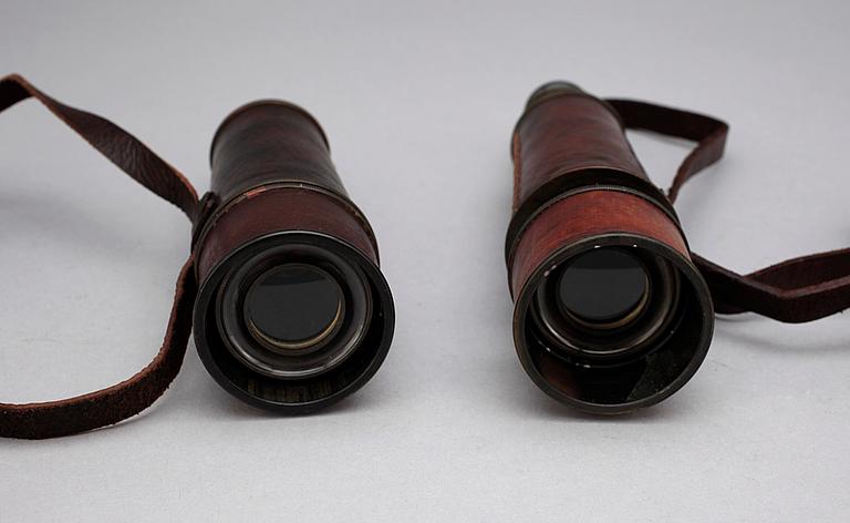 KIKARE, 2 st, Kelvin & Hughes, London 1917.