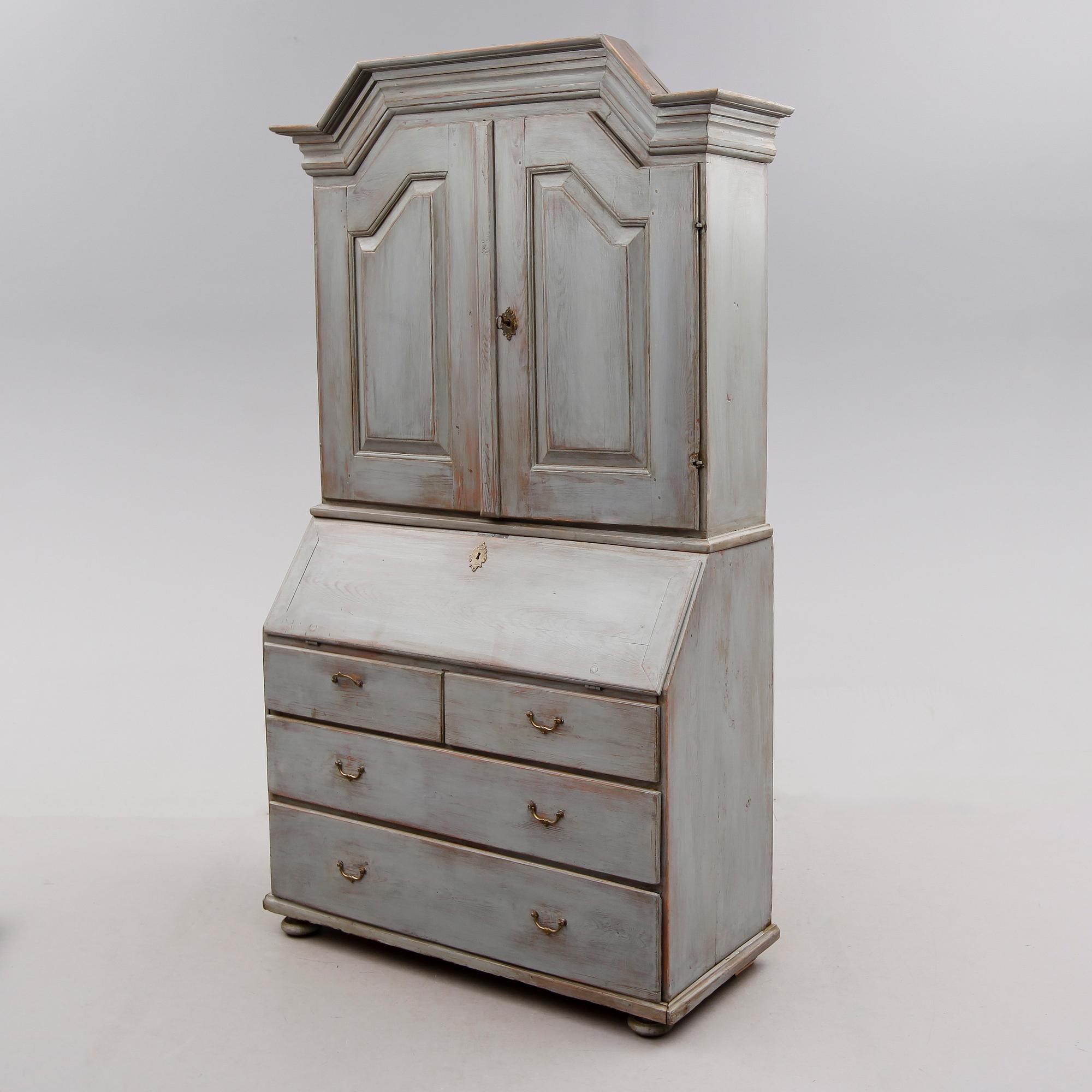 SKRIVSKÅP, 1700-talets andra hälft.