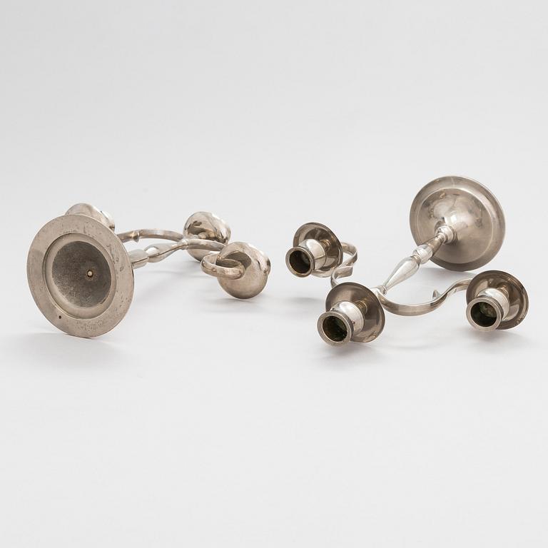 Paavo Tynell,  kynttellikköpari, malli 8005, Taito, 1920/30-luku.