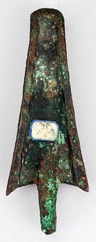 SKULPTURDEL, brons, lapis lazuli, Egypten, sannolikt sentid 664-331 f Kr.