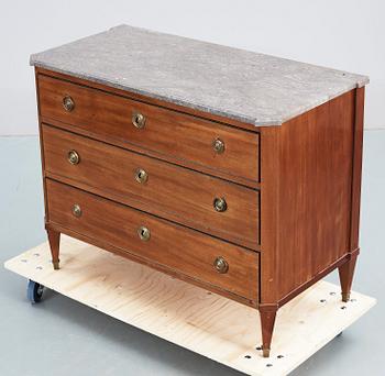 BYRÅ, sengustaviansk stil, 1800-tal.