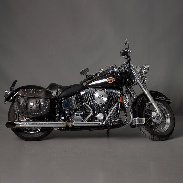 HARLEY-DAVIDSON FLSTC Heritage Softail Classic, model 1997.