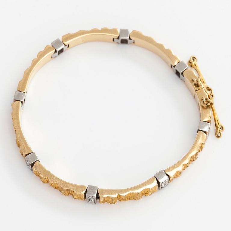 Björn Weckström, an 18K gold 'Silvia' bracelet with diamonds, Lapponia 1982.