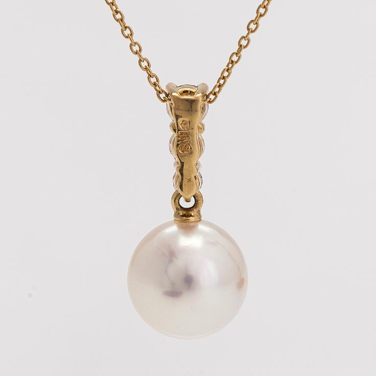 An 18K gold necklace with a cultured pearl pendant and diamonds totalling approx. 0.15 ct.