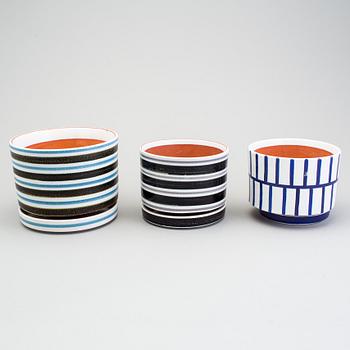 STIG LINDBERG, three faience flower pots, "Flores", Gustavsberg 1950s.