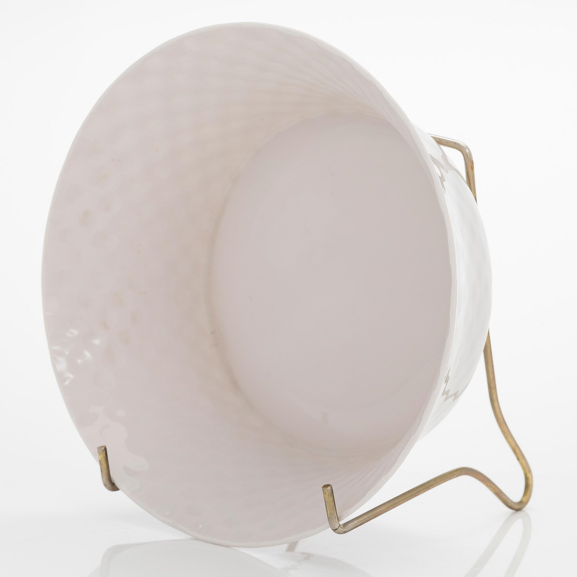 Aune Siimes, malja, posliinia, signeerattu AS Arabia.