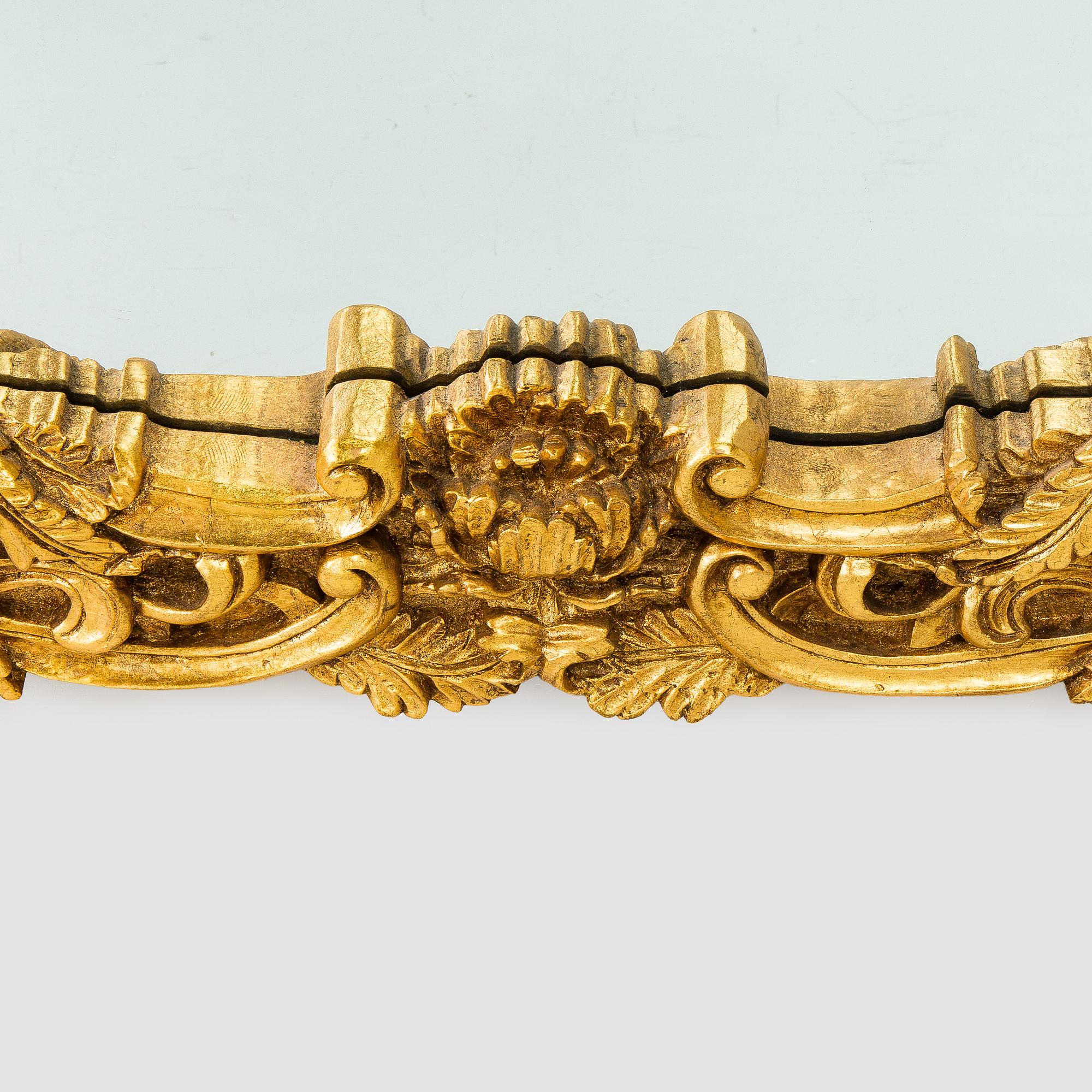 Mirror with console table, Baroque style, late 20th century.