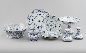 SERVISDELAR, 9 st, "Musselmalet", Royal Copenhagen, Danmark, 1900-talets andra hälft.