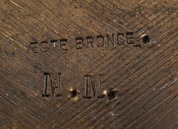 FIGURER, 2 st, brons, monogramsignerade MM, Danmark, 1900-talets första hälft.