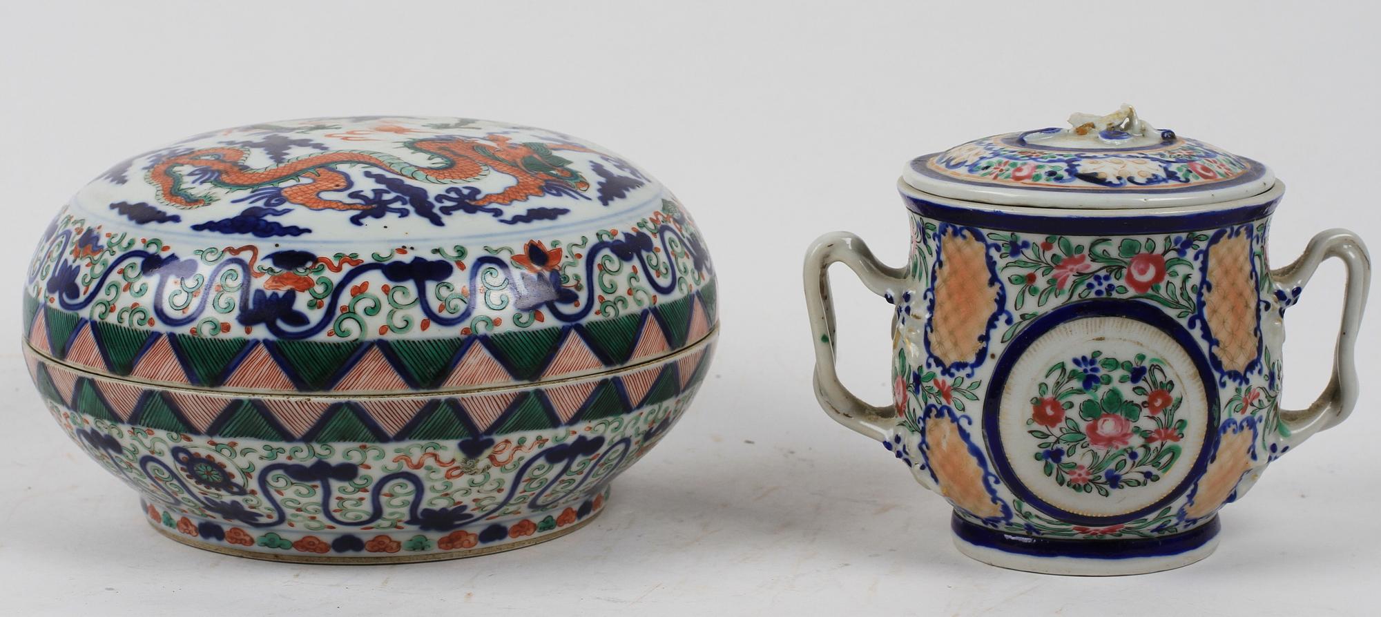 SKÅL MED LOCK samt MUGG. Kina 1700/1900-tal.