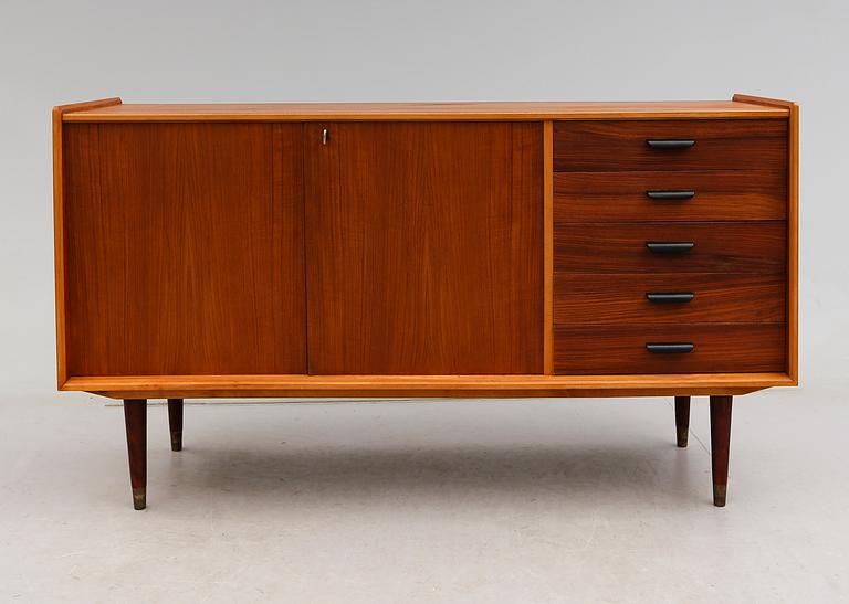SIDEBOARD, 1900-talets andra hälft.