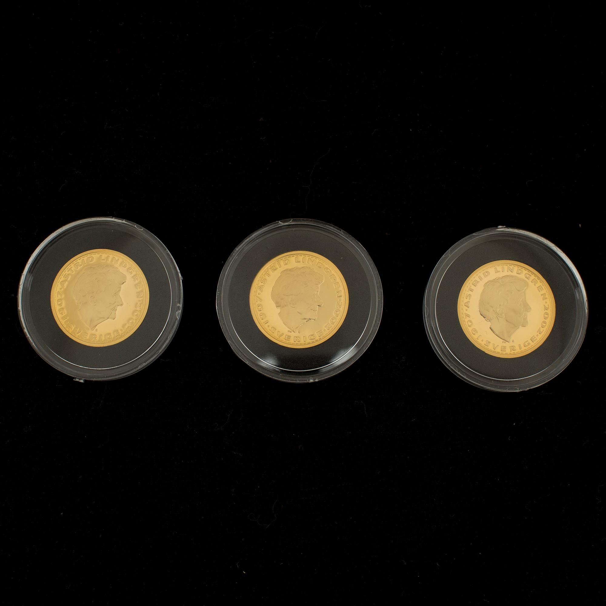 MYNT, 3 st, guld, Myntverket Moneta, minnespräglingar, utgivna 2004. Vikt 8,6 g.