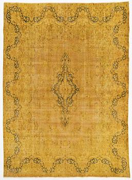 Rug, so-called vintage, approx. 412 x 300 cm.