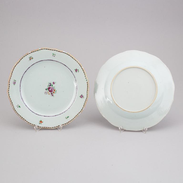 A set of 10 famille rose dishes, Qing dynasty, Qianlong (1736-95).