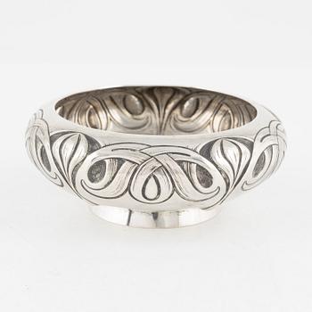 A Norwegian Art Nouveau Silver Bowl, mark of Marius Hammer, Trondheim early 20th century.