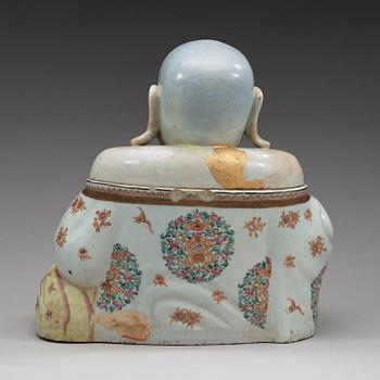 A large famille rose tureen with cover in the shape of Budai, Qing dynastin, Qianlong (1736-95).