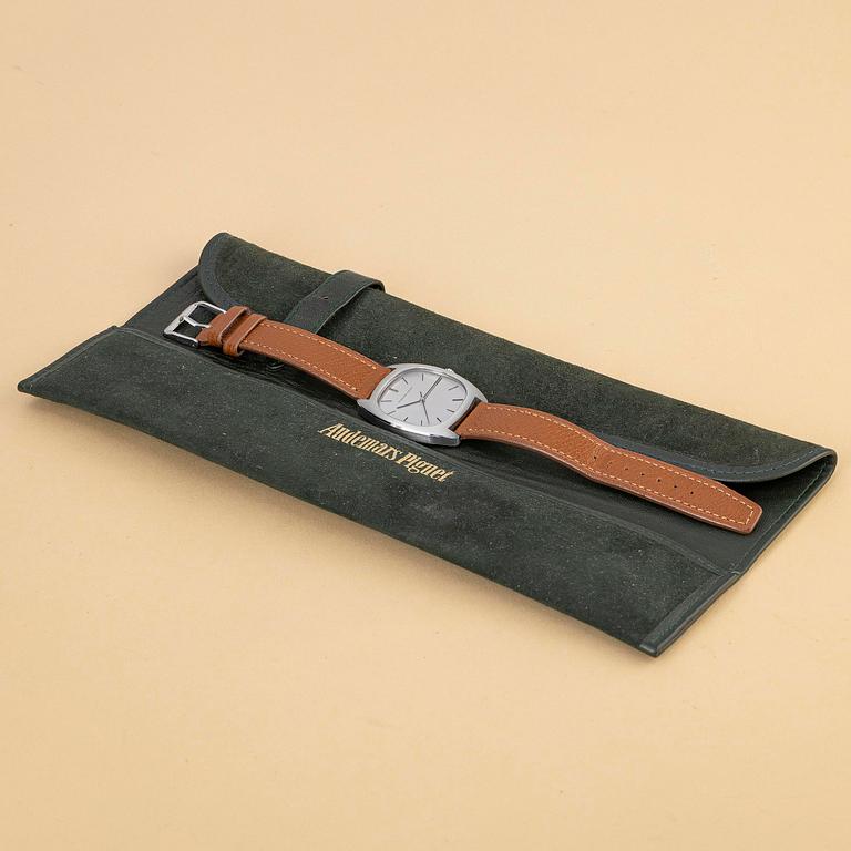 Audemars Piguet, "Tonneau", "Steel Case", ca 1973.