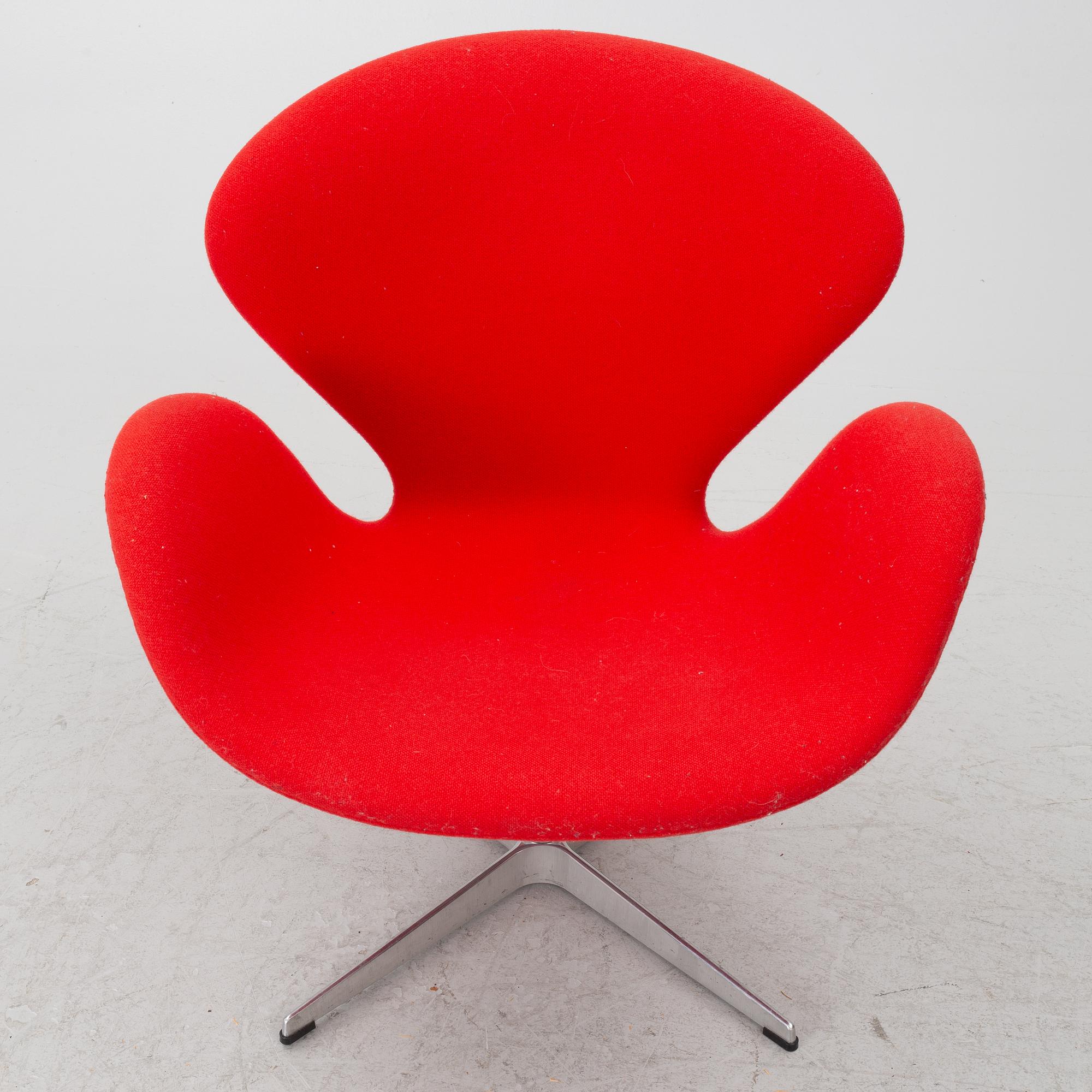Arne Jacobsen, Fåtölj, "Svanen", Fritz Hansen, Danmark, 2000-tal.