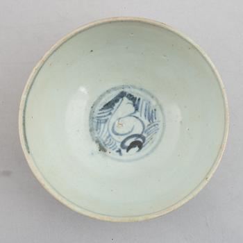 Five pieces of Chinese porcelain, Ming and Qing dynasty, 17th &18th century.