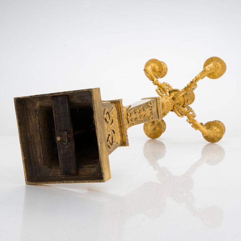 Kandelaber, förgylld brons, empire, Frankrike, 1800-talets första hälft.