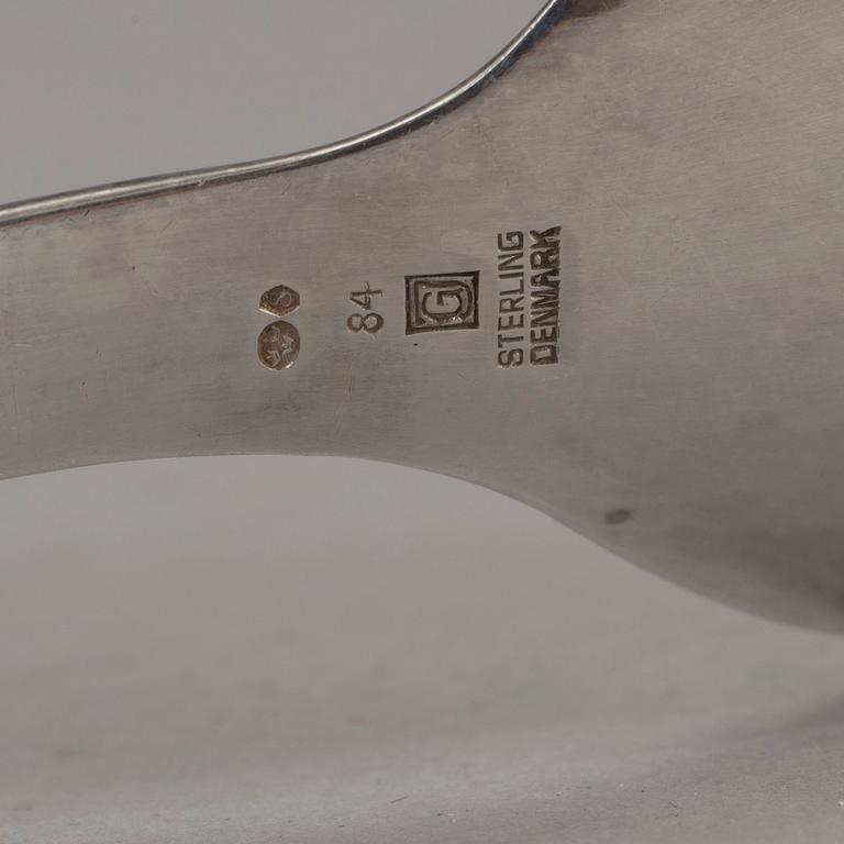 GEORG JENSEN, Danmark, silver. Serveringssked, ca 1933-1944. Vikt ca 103 gram.