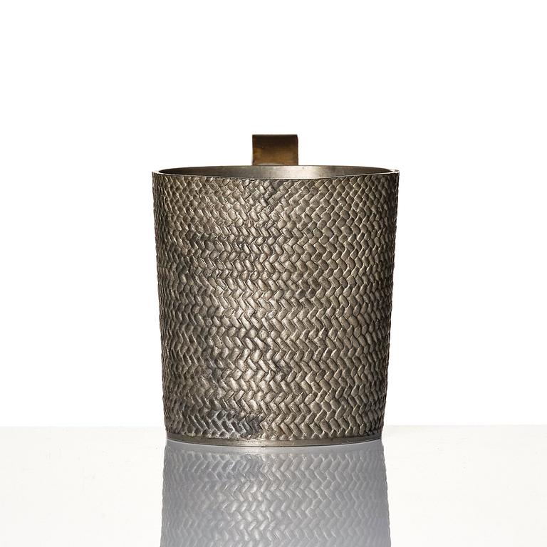Björn Trägårdh, mugg, Firma Svenskt Tenn, modell "A 2272", Stockholm 1936.