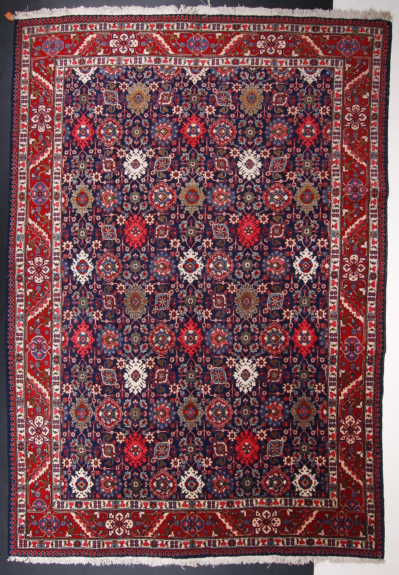 MATTA. Täbriz 246 x 350.